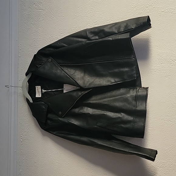 Universal Thread Jackets & Blazers - Moto Black Quilted NWT